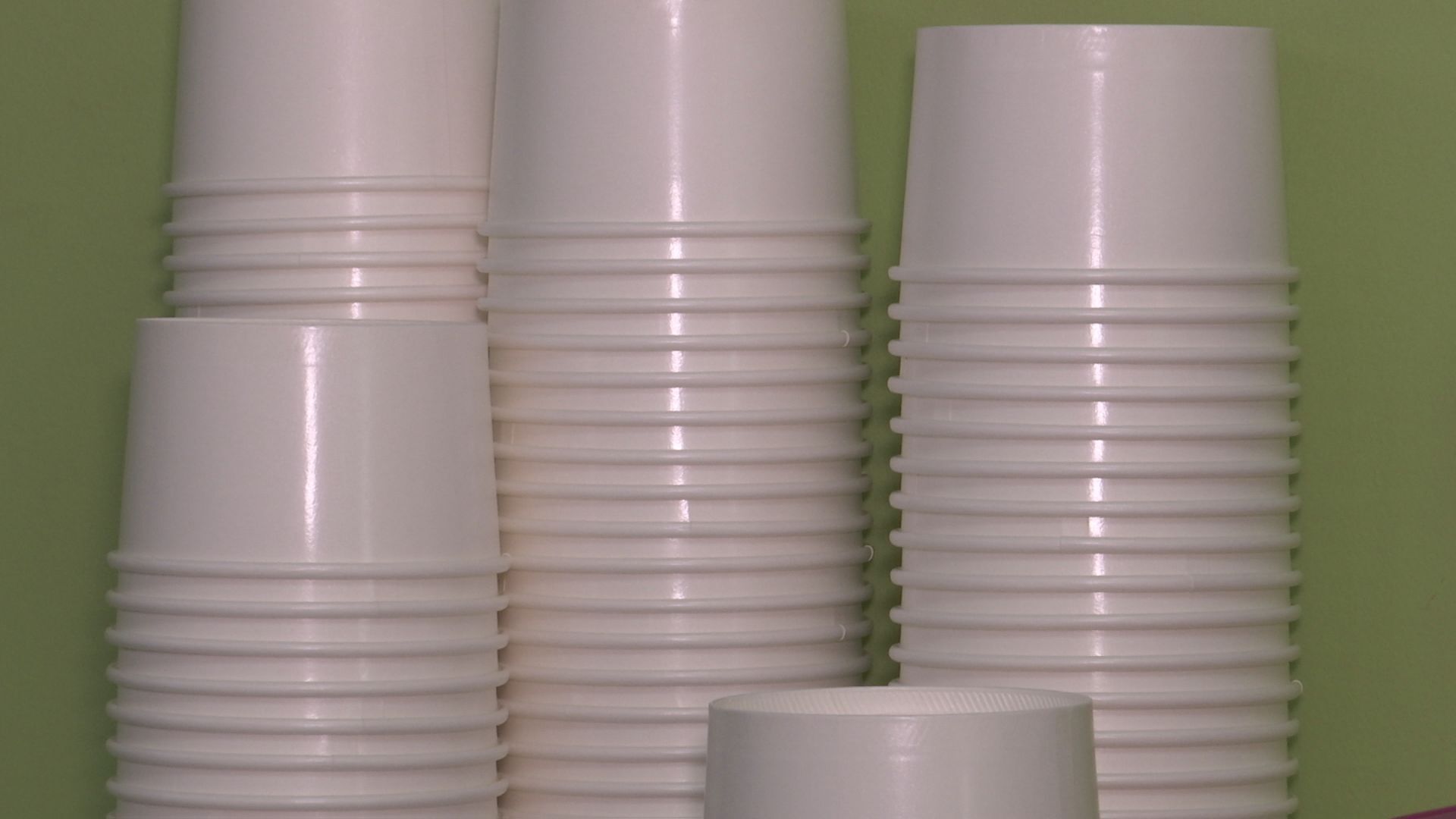 MUGS